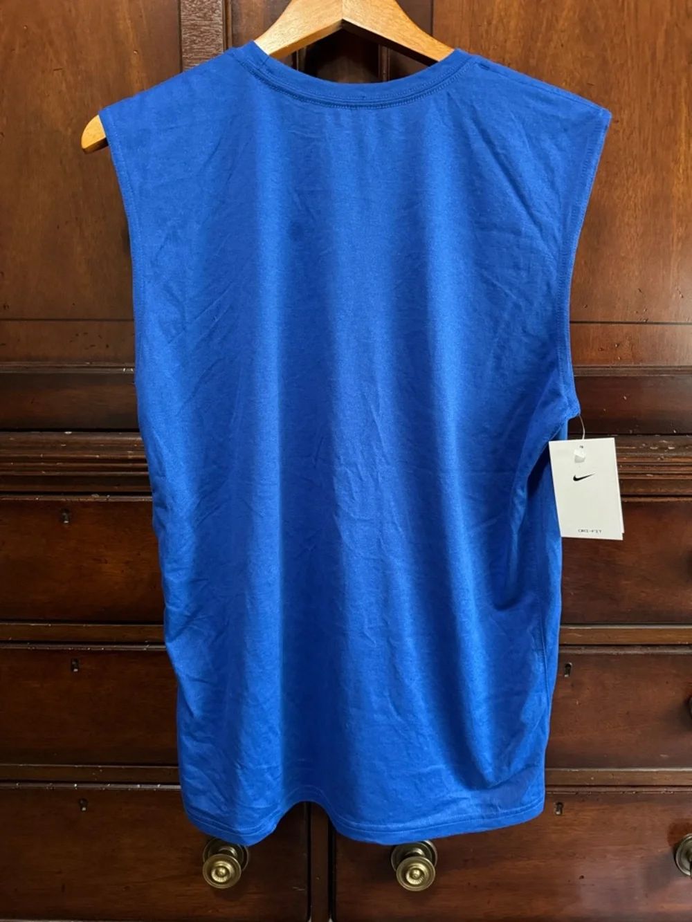 Nike Men’s Large Royal Blue Sleeveless Tee - Picture 2 of 3